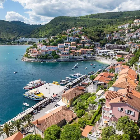 Apartment 4 Rabac